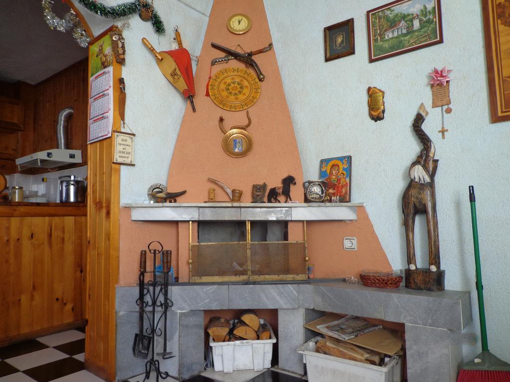 Family Hotel Ecorelax Madzhare ภายนอก รูปภาพ